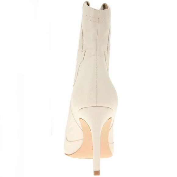 NWT BCBGENERATION 8 White/Ivory Sara Western Heeled Cowgirl Cowboy Ankle Booties - Picture 9 of 12